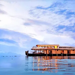 indraprasthamlakecruise.kerala-hotels.net/