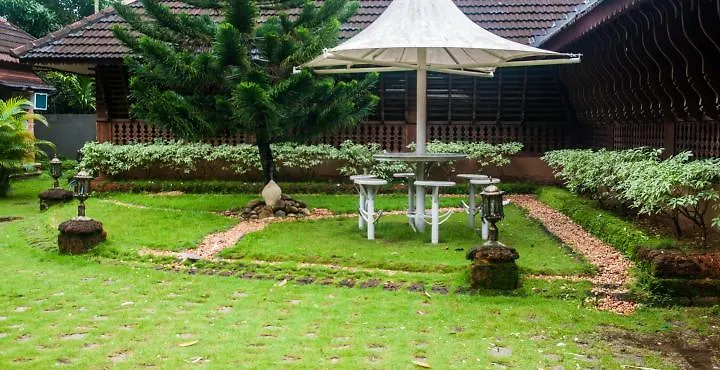 Hotel Pagoda Resorts Alappuzha